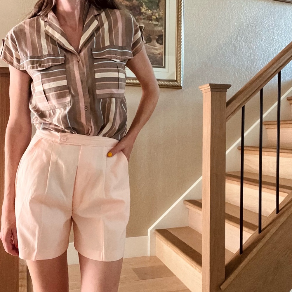 80s Vintage Peachy-Pink Women's Shorts